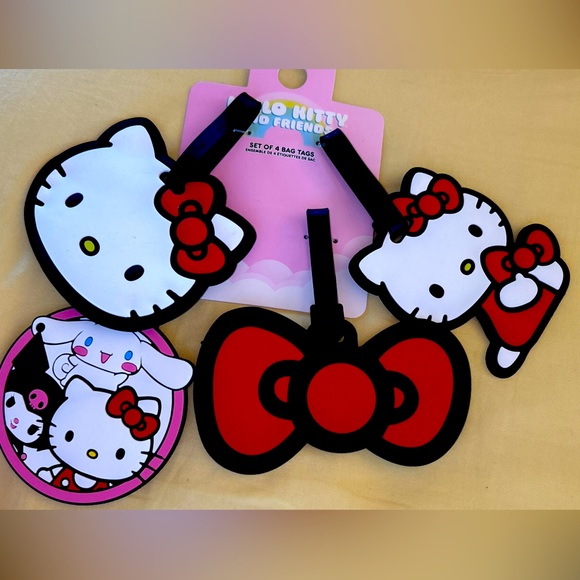 4 NWT Hello Kitty & Friends Luggage Tags ❤️🎀 - Picture 1 of 8